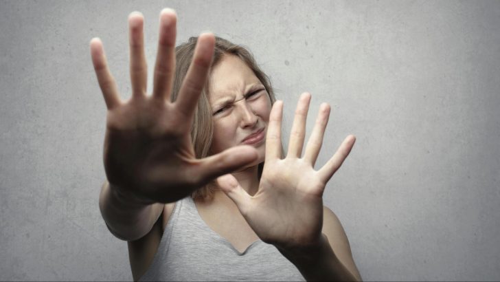 Cringing at Others? 7 Reasons Why It’s Mostly About Your Inner Issues
