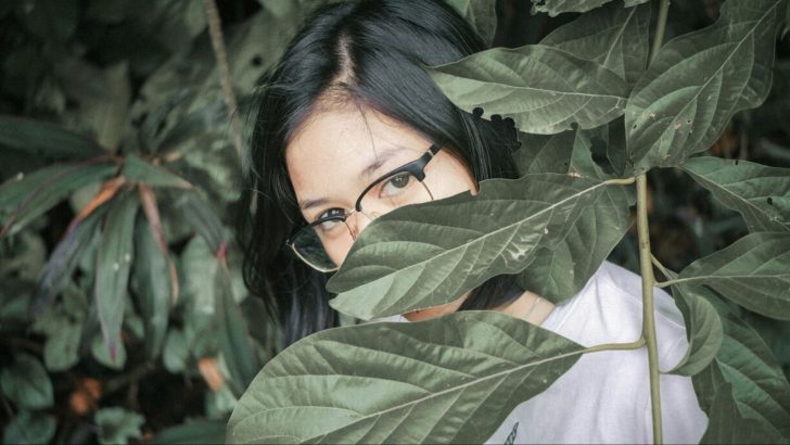 9 Clever Tricks to Stay Invisible to Toxic People