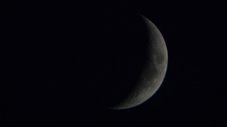 9 Reasons the Dark Moon Phase Deserves Your Attention