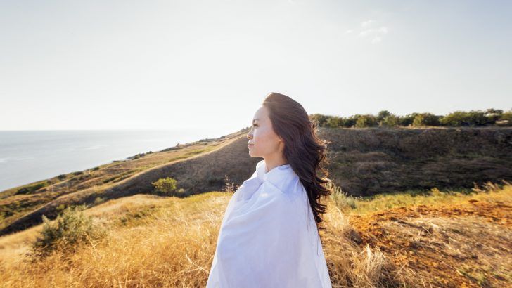10 Clues Your Past Life Is Still Echoing Into This One