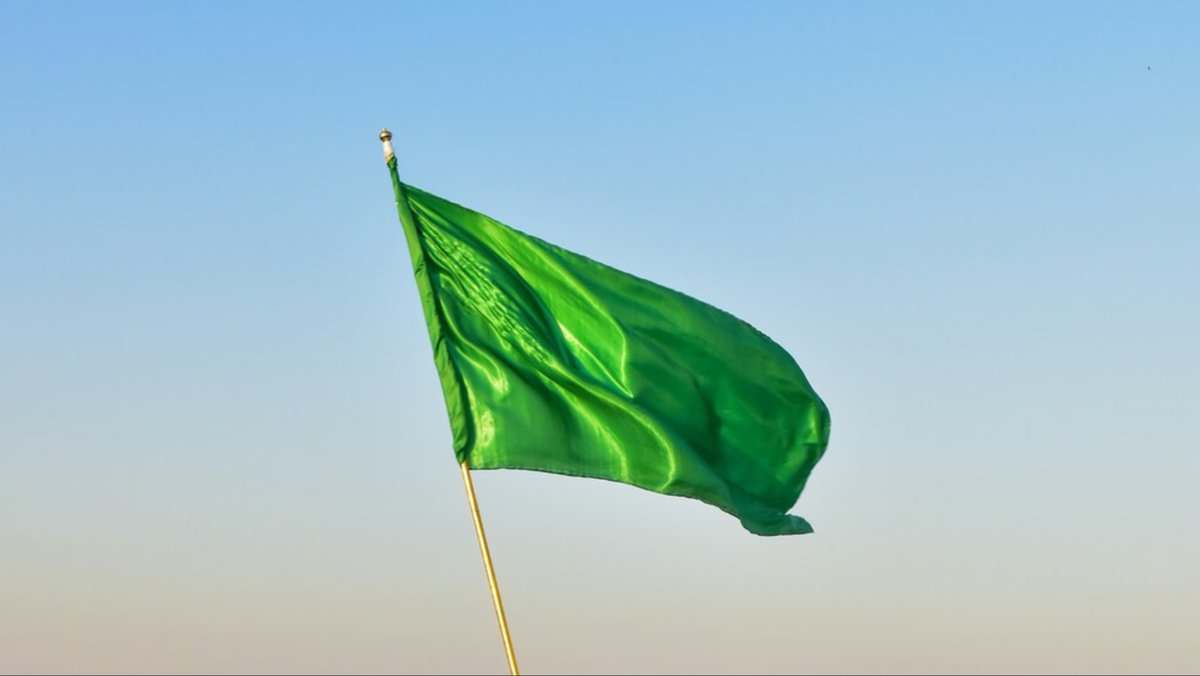 green flag