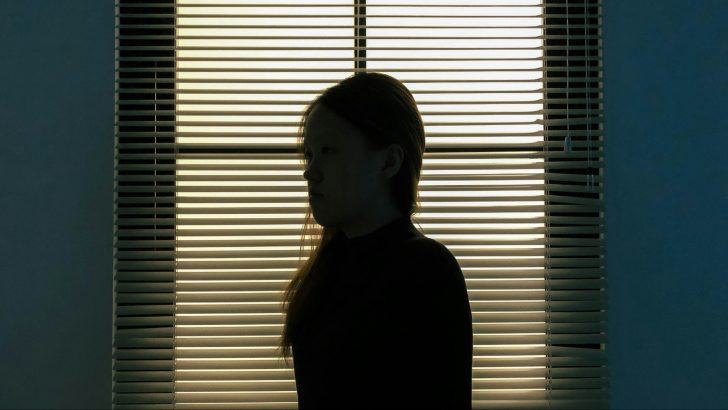 10 Reasons You Keep Sabotaging Yourself (And What It Says About Your Childhood)