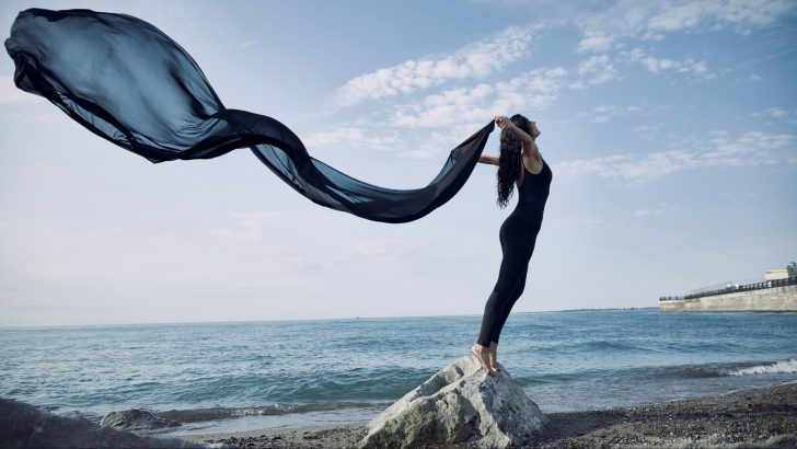 The Allure of Siren Women: 8 Reasons They’re Simply Irresistible