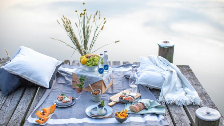 Find Your Dream Date Location According to Your Sign!