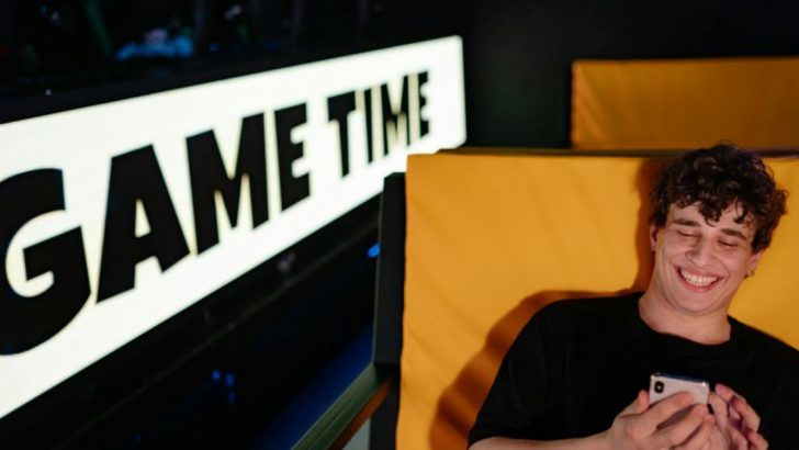 10 Things Low IQ People Love That Normal People Can’t Stand