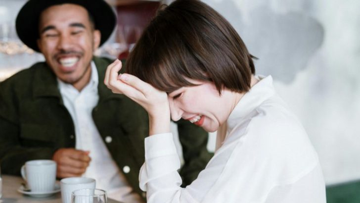 5 Things Women Love to Hear On a First Date