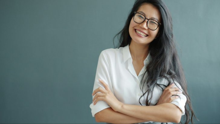 How to Accept Compliments Without Downplaying Yourself