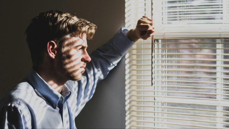 10 Unhealthy Habits That Reveal a Man Is Still Battling Childhood Wounds