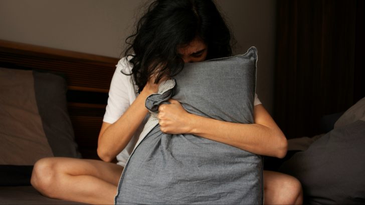 How Your Body Reacts to Self-Doubt Without You Noticing