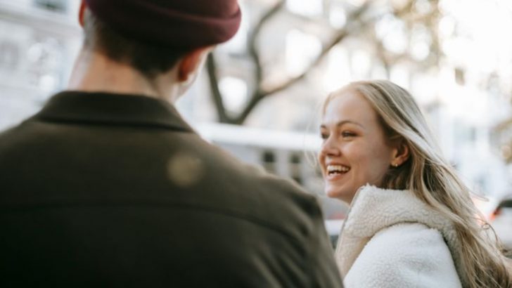 10 Disrespectful Relationship Habits That Have No Space Between Couples