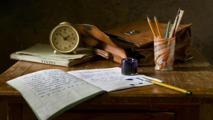 If You Were Raised Without the Internet, These 10 Things Make Total Sense to You