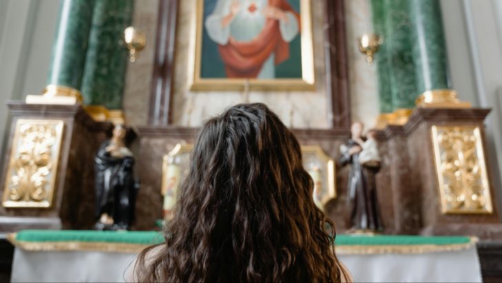 10 Bible Verses That Celebrate Women