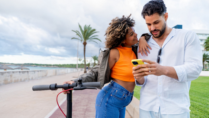 The Phone Habits That Help You Instantly Spot A Narcissist