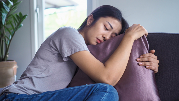 Strange Reasons Why You Keep Choosing Emotionally Absent Partners