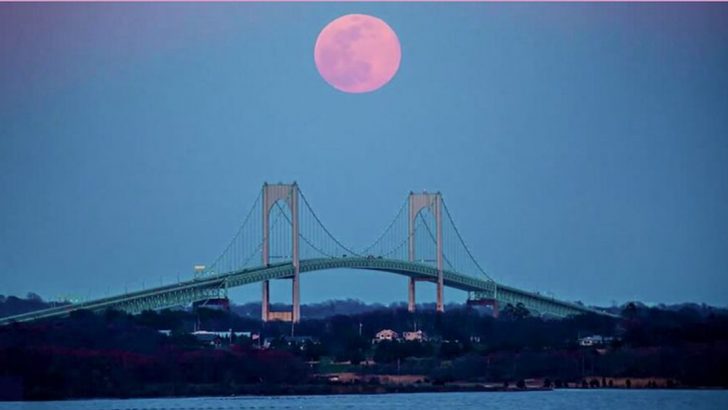 2026 Full Moon Calendar: When to See the Full Moon and Its Other Phases