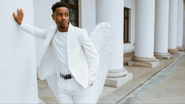 10 Clues He&rsquo;s Not the Godly Man You Think He Is