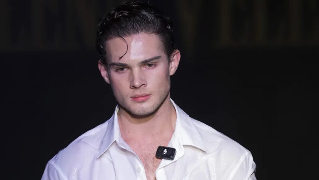 looksmaxxing clavicular