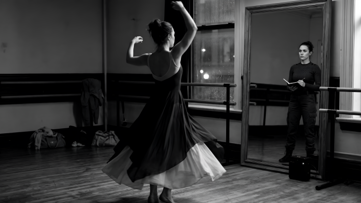 8 Famous People Who Lived Double Lives