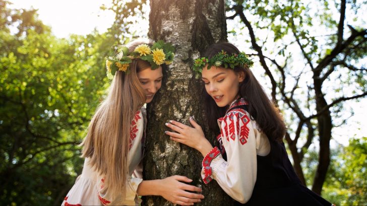 Beltane 2026: The Goddess&rsquo;s Full Moon Awakening