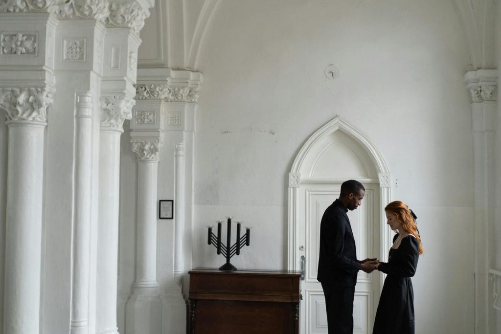 couple praying