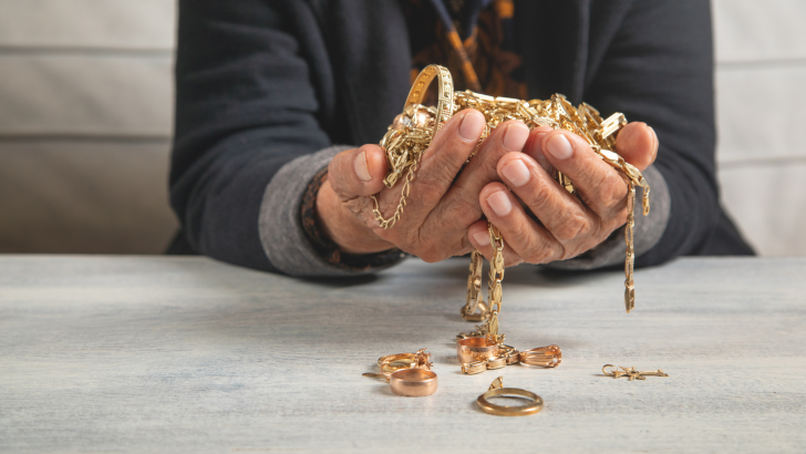 What If Jewelry Carries Memory and Emotion?