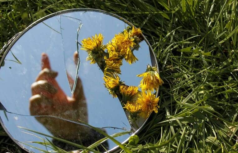 break mirror
