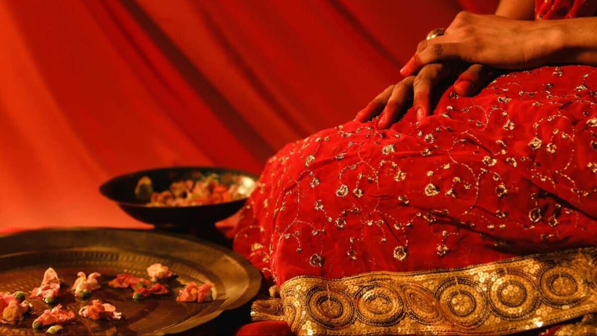luxury red gold vedic
